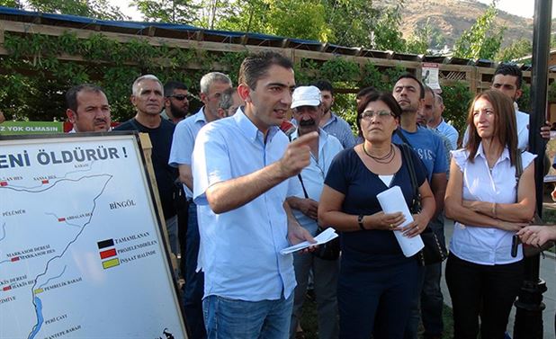 Tunceli karıştı! 8 CHP'li disipline veriliyor