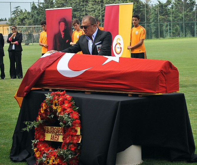 Turgan Ece'ye veda