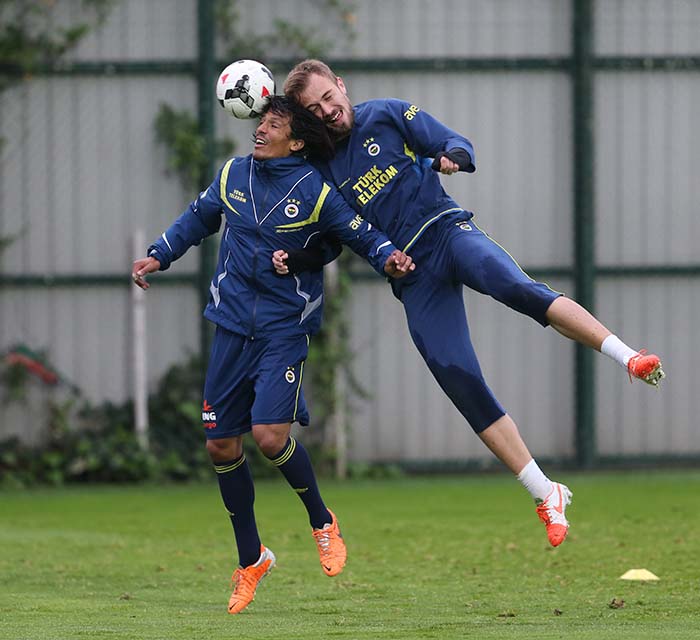 Fenerbahçe Çaykur Rizespor maçı muhtemel 11'leri