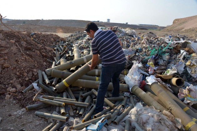 Çöplükte tanksavar füzesi kartuşları bulundu
