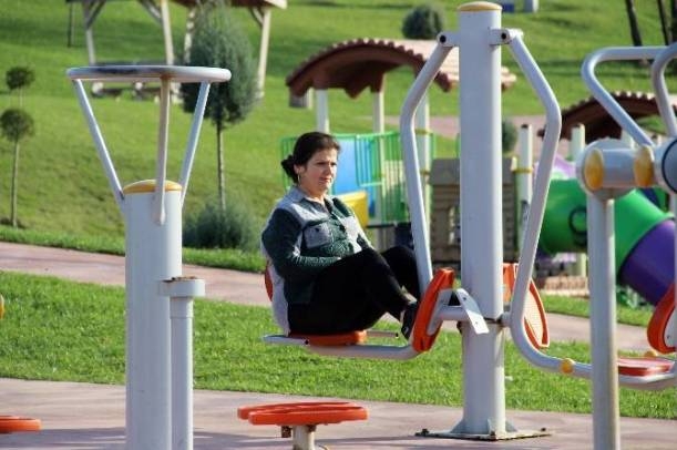 Azmetti 17 ayda 80 kilo verdi