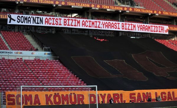 Galatasaray taraftarından Soma'ya destek