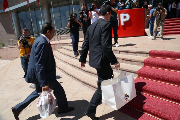 AK Parti, CHP'ye eli boş gitmedi! 16 yıl sonra bir ilk...