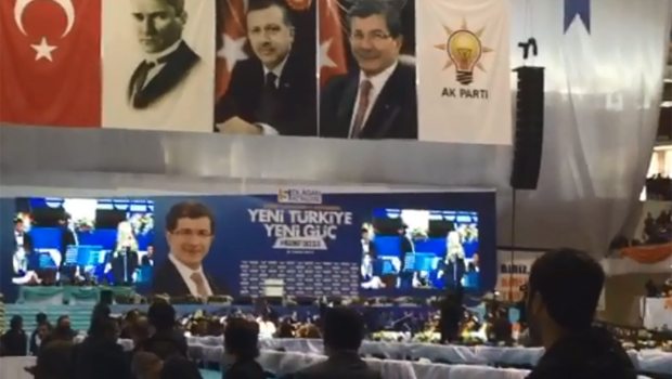 Başbakan Davutoğlu'ndan İzmir'e büyük müjde