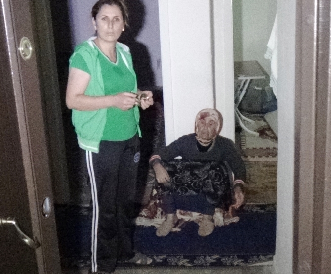 Öldürmedi eve hapsetti
