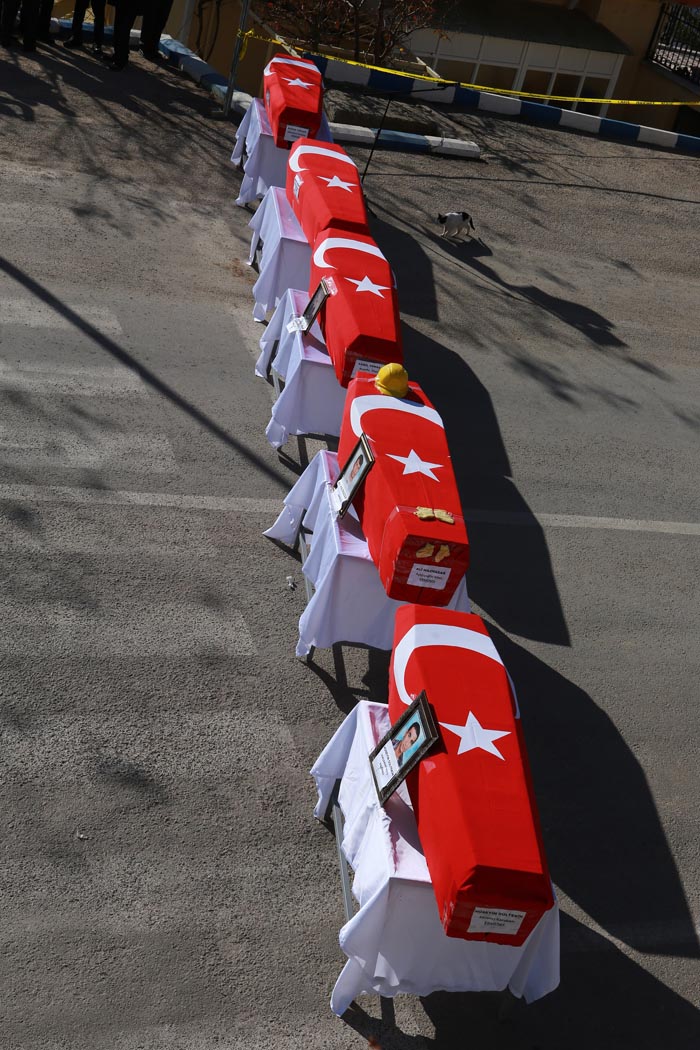 O madencinin tabutundaki bu detay yürekleri dağladı
