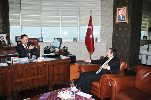 Iğdır Üniversitesi rektörü Prof. Dr. İbrahim Hakkı Yılmaz: Halkla bütünleştik