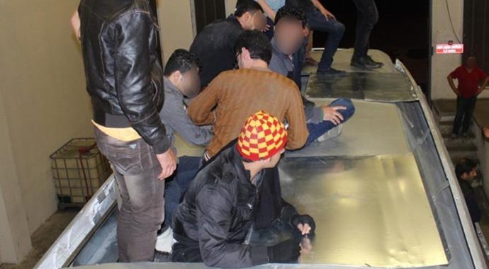 Sınırı geçmek için yapmadıkları bir bu kalmıştı!