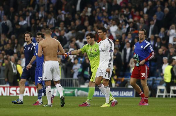 Caillas herkesin gözü önünde Ronaldo'yu fırçaladı