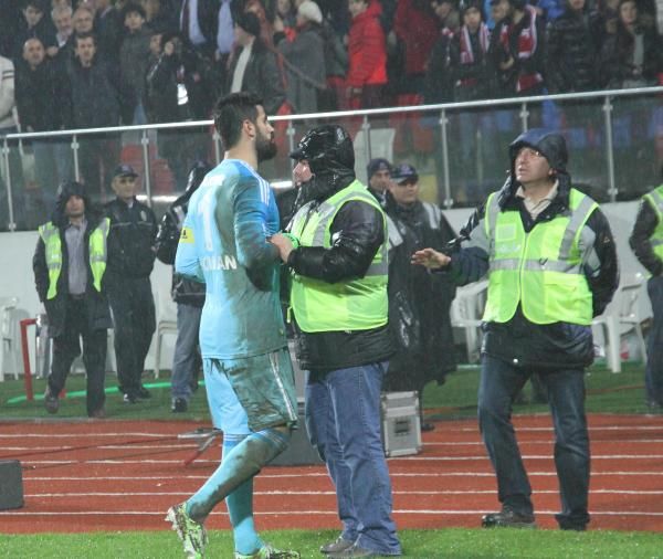 Volkan Demirel'i sinirlendirdiler!