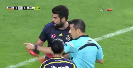 Volkan Demirel çıldırdı, küfür...