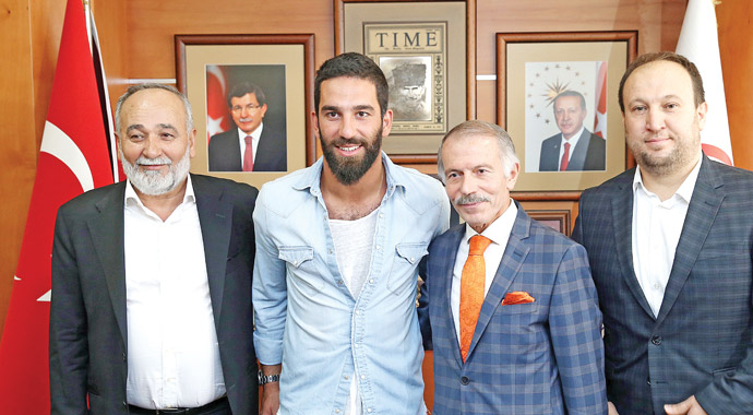 Arda Turan iddialı konuştu: 6 kupayı istiyorum