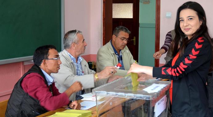 Afyonkarahisar sandığa gitti