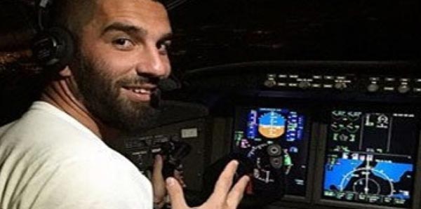Pilotlar, Arda Turan yüzünden uyarı aldı!