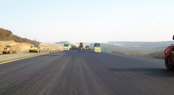 3. köprü Avrupa yakası güzergahında ilk asfalt döküldü