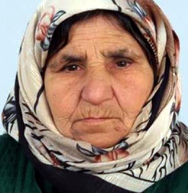 Annesini baltayla öldüren kadın akıl hastanesine yattı!