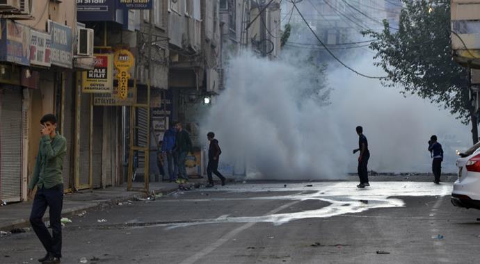Ankara protestosunda gerginlik! 1'i polis 2 yaralı