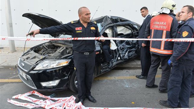 AK Partili vekil trafik kazası geçirdi!