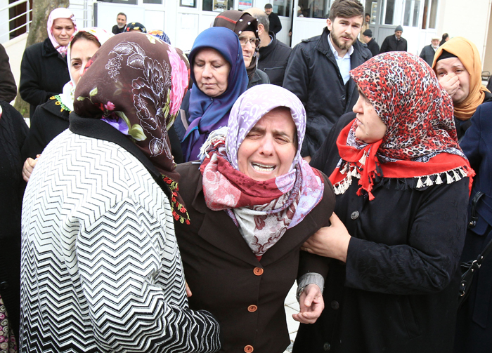 Esenler'de kocası tarafından öldürülen kadın defnedildi