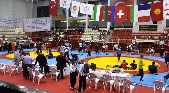 Başakşehir'in Yıldızları İzmir'de parladı