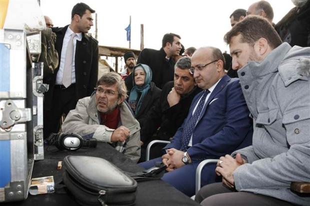 Yalçın Akdoğan 'Diriliş' dizisinin setinde