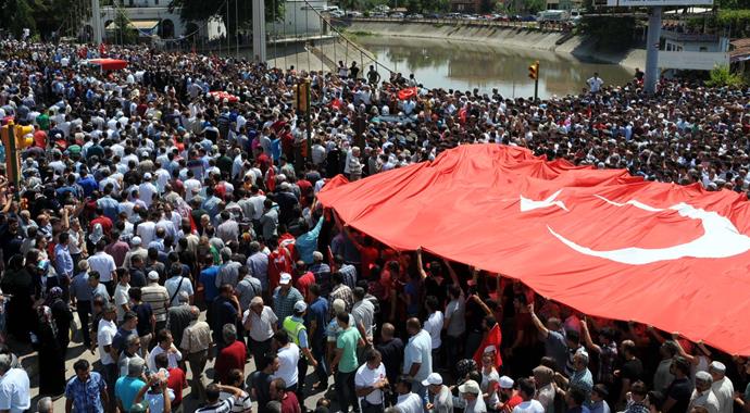 Tokat'ta şehit cenazesi sonrası gerginlik!