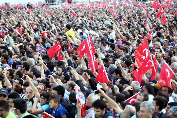 Fetih Şöleni'nde mahşeri kalabalık