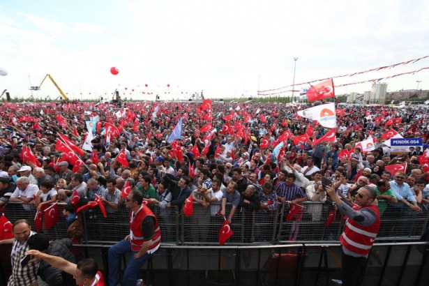 Fetih Şöleni'nde mahşeri kalabalık