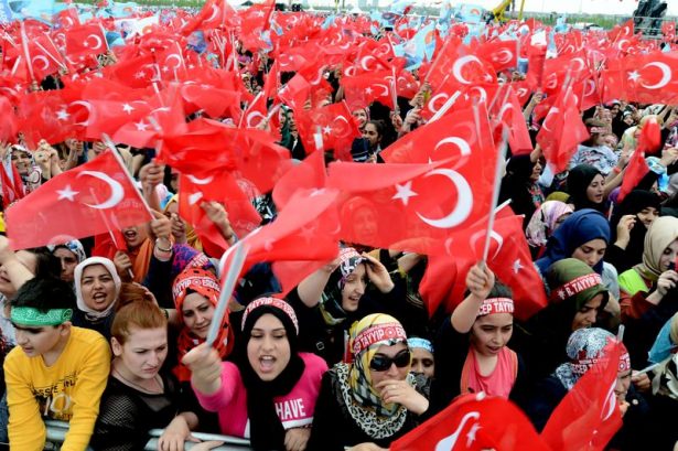 Fetih Şöleni'nde mahşeri kalabalık