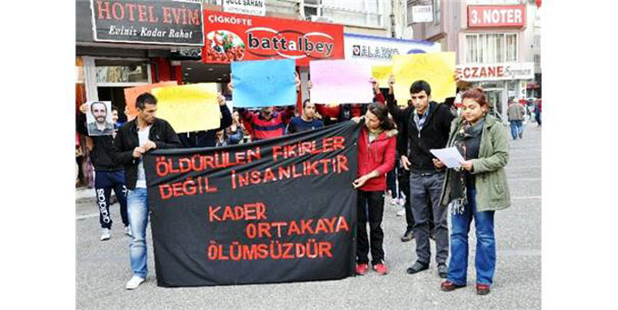 Balıkesir'de Kobani protestosunda HDP'liler ile vatandaşlar arasında arbede
