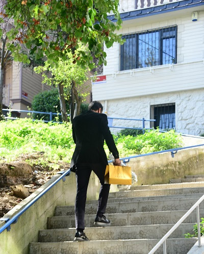 Kenan İmirzalıoğlu kız istemeye gitti