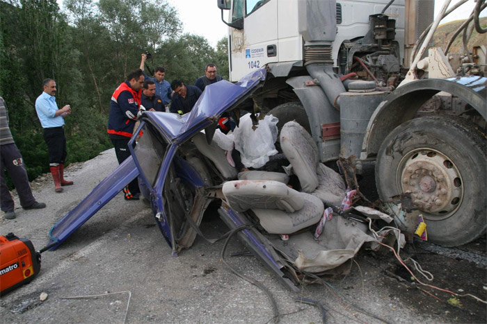 Yozgat'ta katliam gibi kaza: 5 ölü