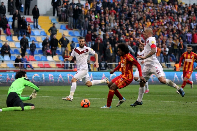 Kayseri 1 attı 3 aldı