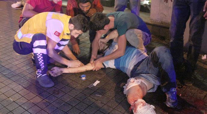 İstanbul'da kanlı sabah, İstiklal Caddesi'nde çok sayıda yaralı var