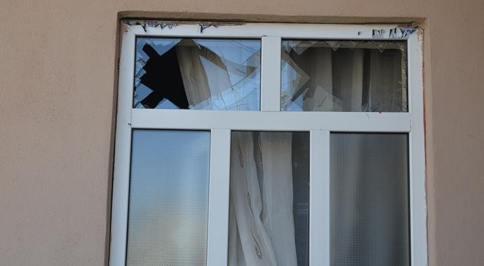 Yüksekova'da polise bombalı saldırı