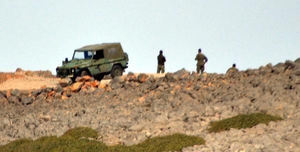 Türk denizaltısı ile Yunan botu yine karşı karşıya