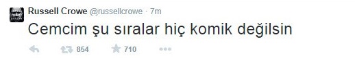 Russel Crowe'dan Cem Yılmaz'a Türkçe tweet!