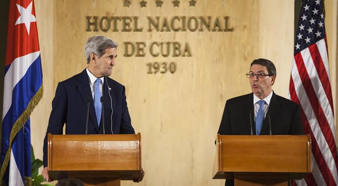 Amerikan bayrağı 54 yıl sonra Küba'da