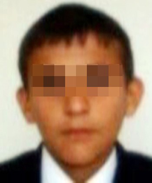 Sevdiği kızın evini basan liseli genç dehşet saçtı!