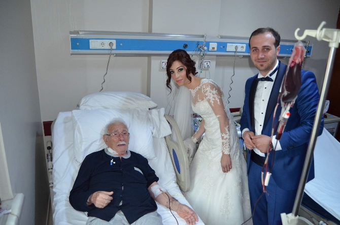 Genç çift düğünden çıktıkları gibi hastaneye gitti!