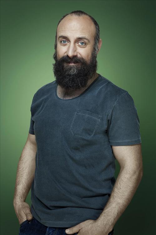 Halit Ergenç sakallarını bakın ne yaptı