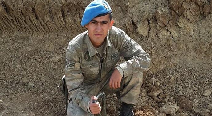 Dağlıca'da şehit olan askerlerin evine ateş düştü!