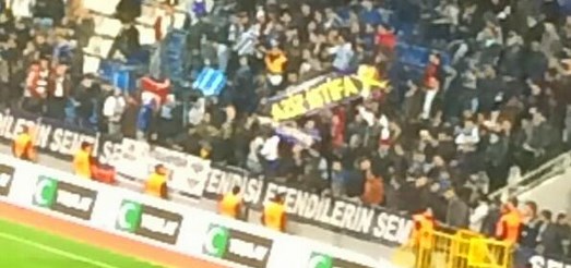 Aziz Yıldırım'a şok pankart!