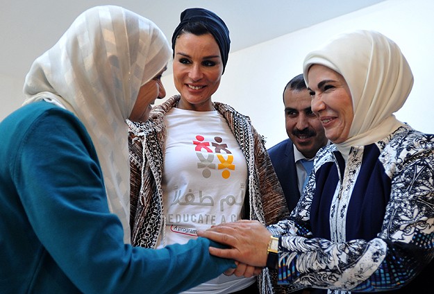Emine Erdoğan'dan Suriyeli sığınmacılara ziyaret