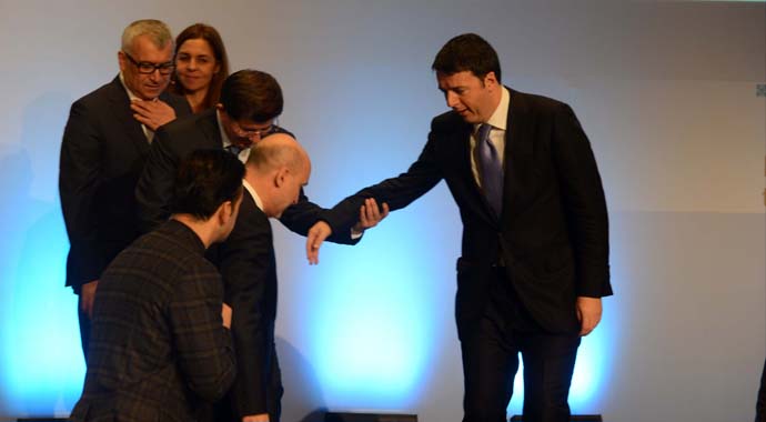 İtalya'da böyle, Ankara'da böyle