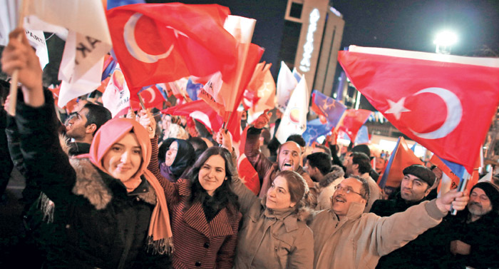 Manşeti Millet attı! Bu defa montaj değil gerçek...