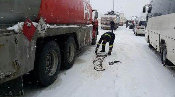 İstanbul - Ankara yoluna çığ düştü