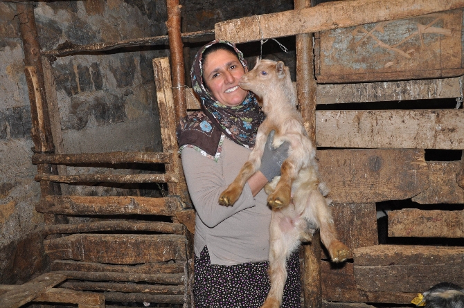 Hem 6 çocuk anası, hem de muhtar!