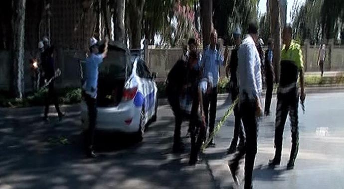 Dolmabahçe Sarayı'nda polise silahlı saldırı!