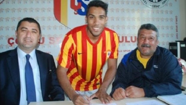 Barcelona'dan Çorluspor'a transfer oldu!